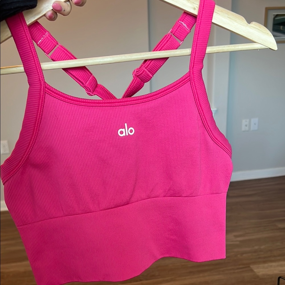 Alo Ribbed Sports Bra Top in Vibrant Pink
